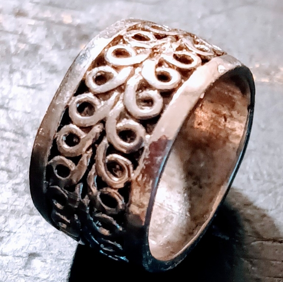 Vintage Big Sterling Silver 925 Circle of swirl design pattern Big band size 6.5 - Picture 4 of 6